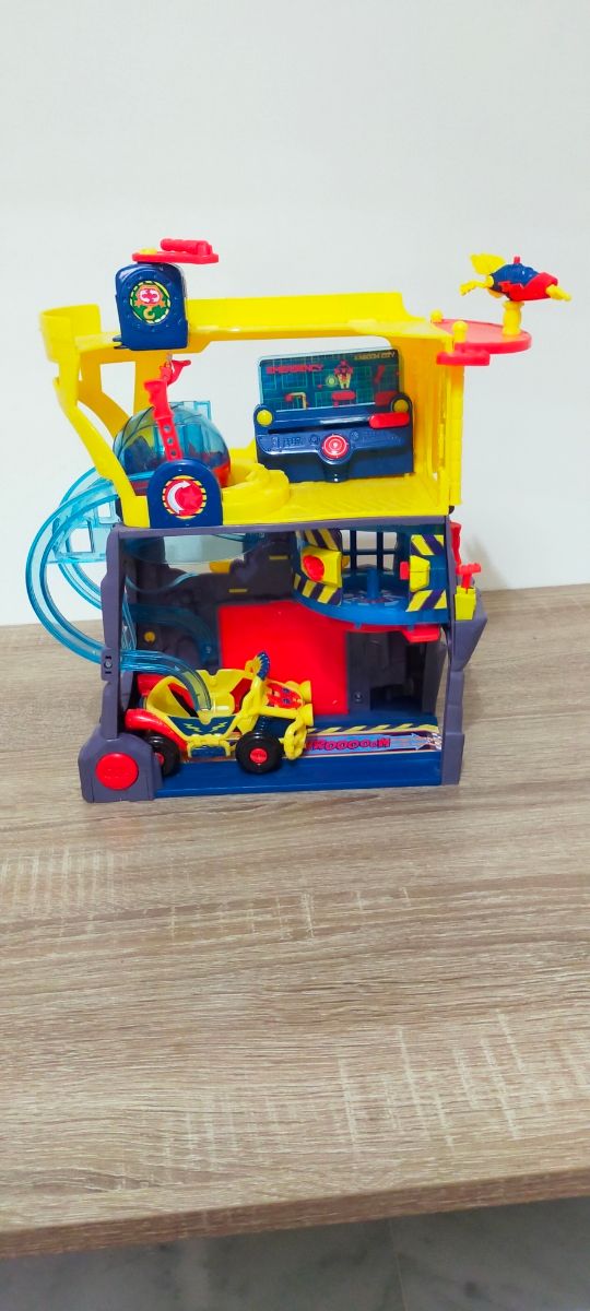 Cuartel General Super Zings