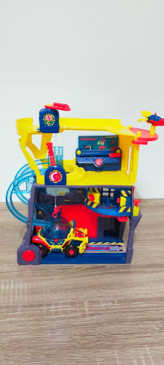 Cuartel General Super Zings