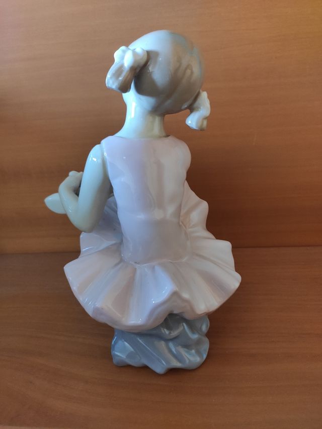 Figura D'AVILA.