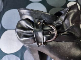 Botines con hebilla