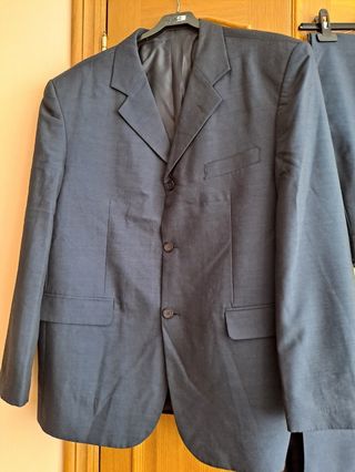 Traje de Americana, Chaleco y Pantalón de Hombre