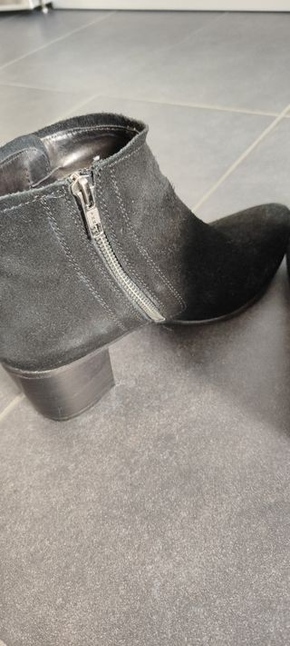 Botines ante negro n°40 Hakei