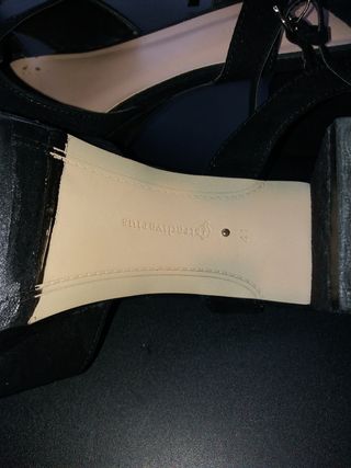 Sandalias tacón grueso. 41 Stradivarius