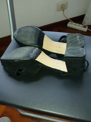 Sandalias tacón grueso. 41 Stradivarius