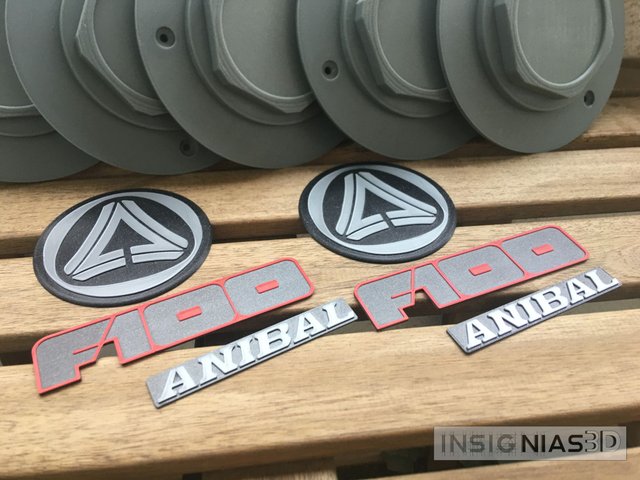 Insignias Anibal Podadera F100 . Emblemas. Emblems