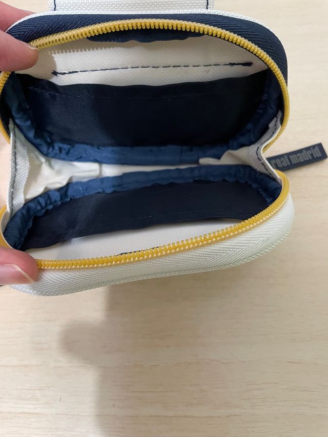 Estuche-monedero Real Madrid