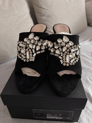 Sandalias de tacón Uterqüe ¡Nuevas!