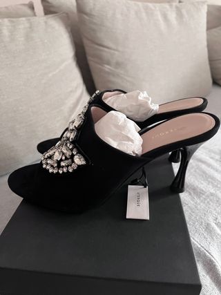 Sandalias de tacón Uterqüe ¡Nuevas!