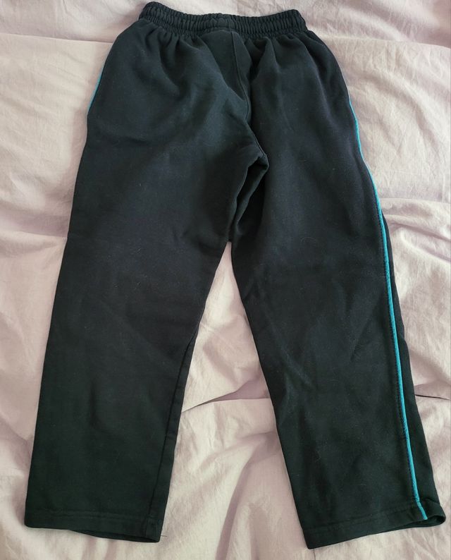 Uniforme colegio estudiantes