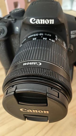 CANON EOS 700D + EXTRAS