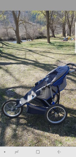 carrito cochecito correr campo