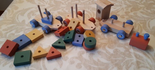 Tren madera juguete construcción