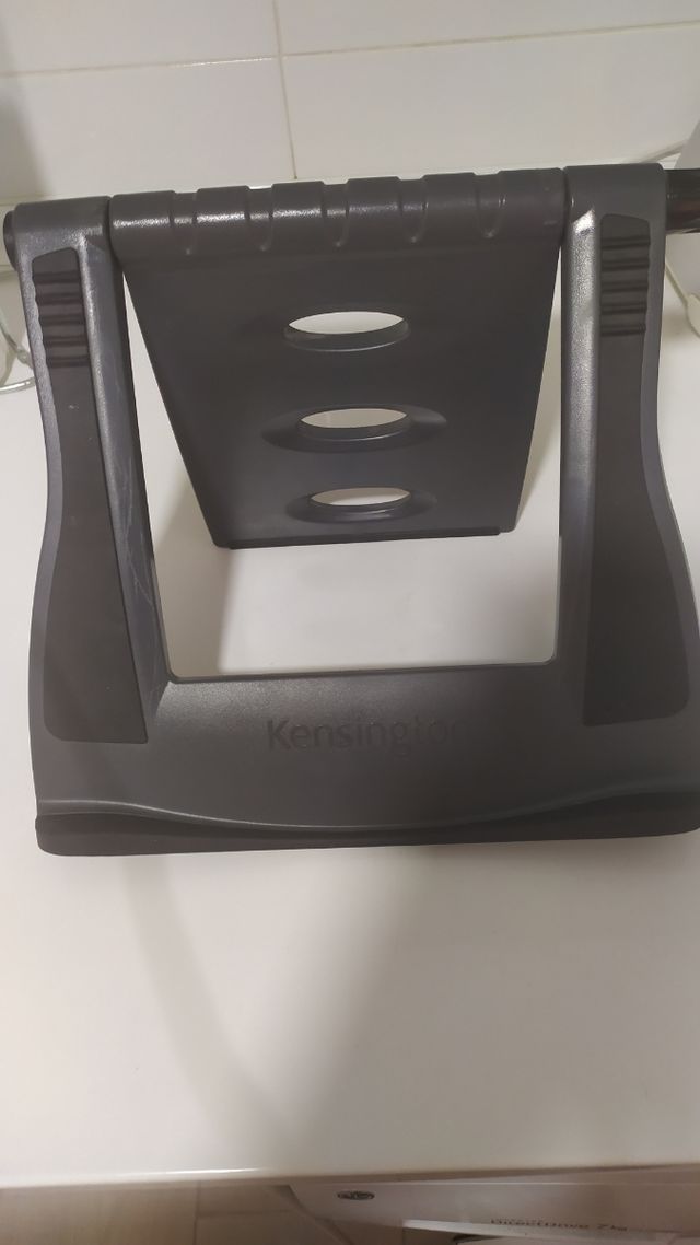Soporte para Laptop y Tablet