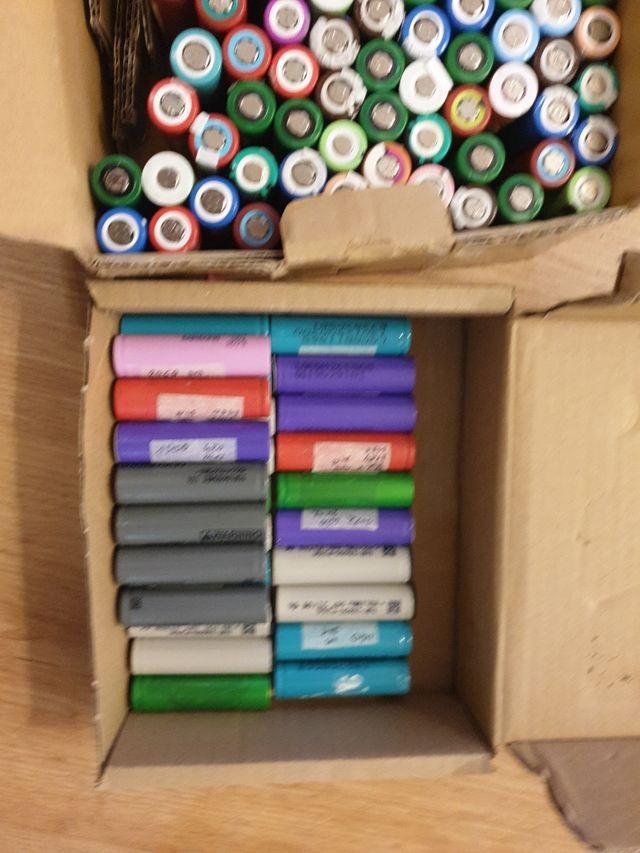 Celdas 18650 lote l, mas que 400 unidades