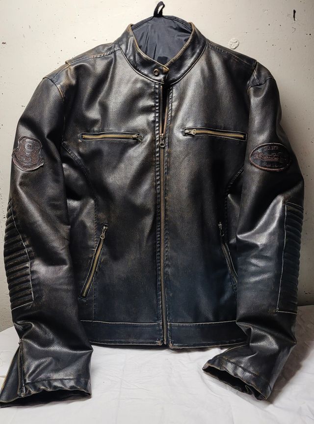 Cazadora motera polipiel