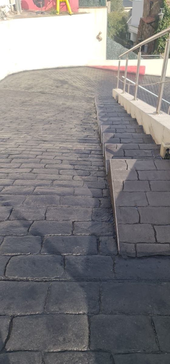 Fachada y hormigón impreso