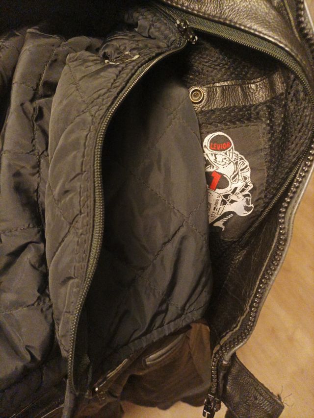 Pareja de monos de piel para moto