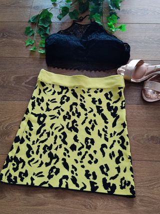 Minifalda de estampado "zara".