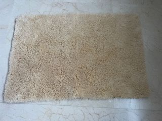alfombra de baño beige