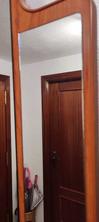 Recibidor con espejo. En Salamanca.