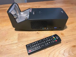 LG Minibeam PF1000U Portable Projector