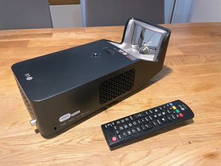 LG Minibeam PF1000U Portable Projector