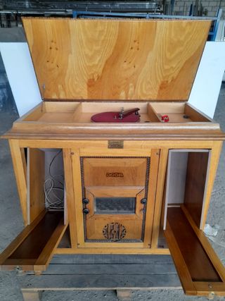 Gramola del siglo XVIII