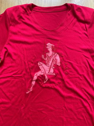 Camiseta manga corta roja muñeca T.SG