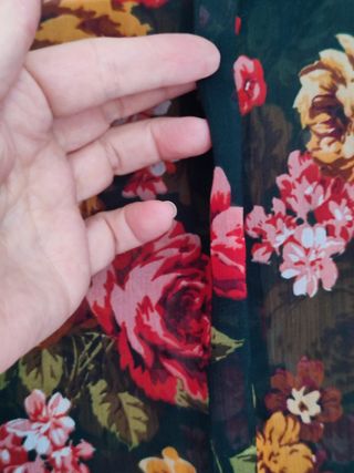 Blusa estampada "Stradivarius".