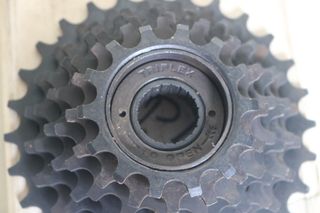 Piñon rosca italiana 14-28 7v perfecto eroica