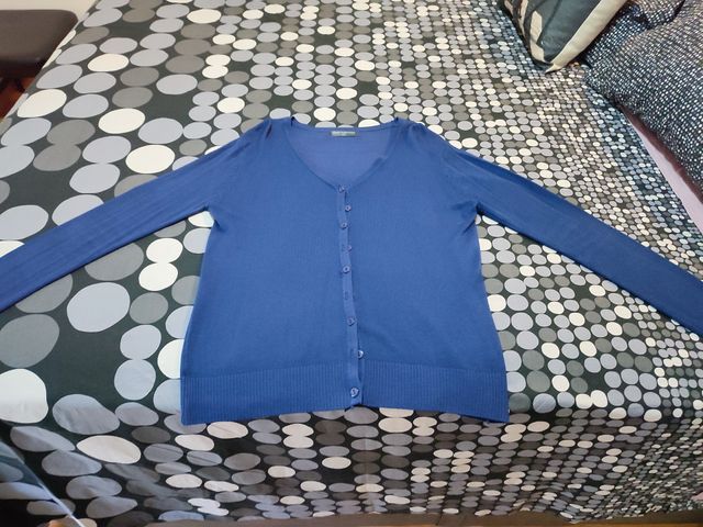 Cárdigan con cuello de pico