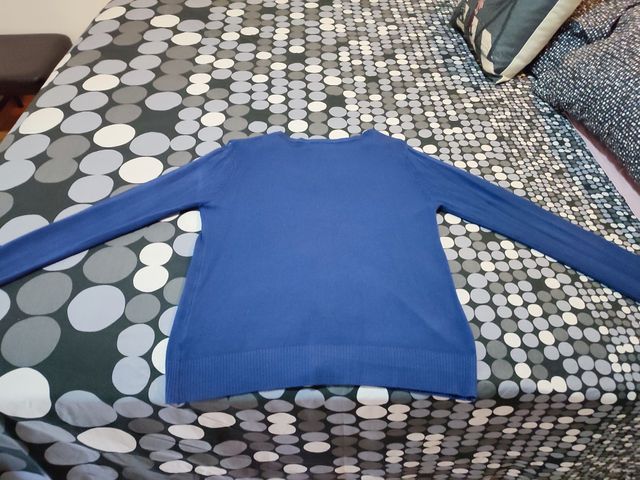 Cárdigan con cuello de pico