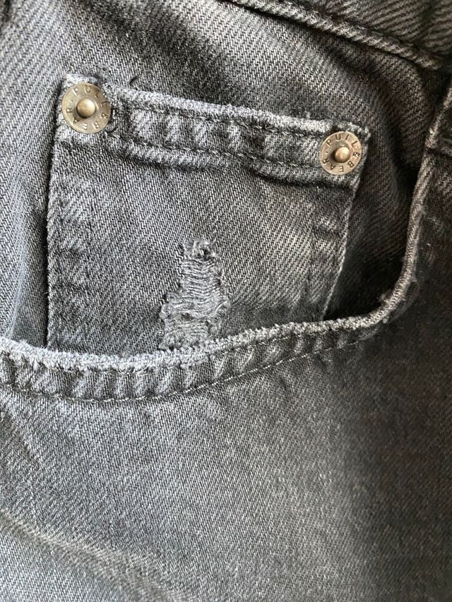 falda vaquera negra pull and bear (L)