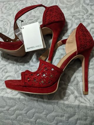 Sandalias y bolso (sólo envío)