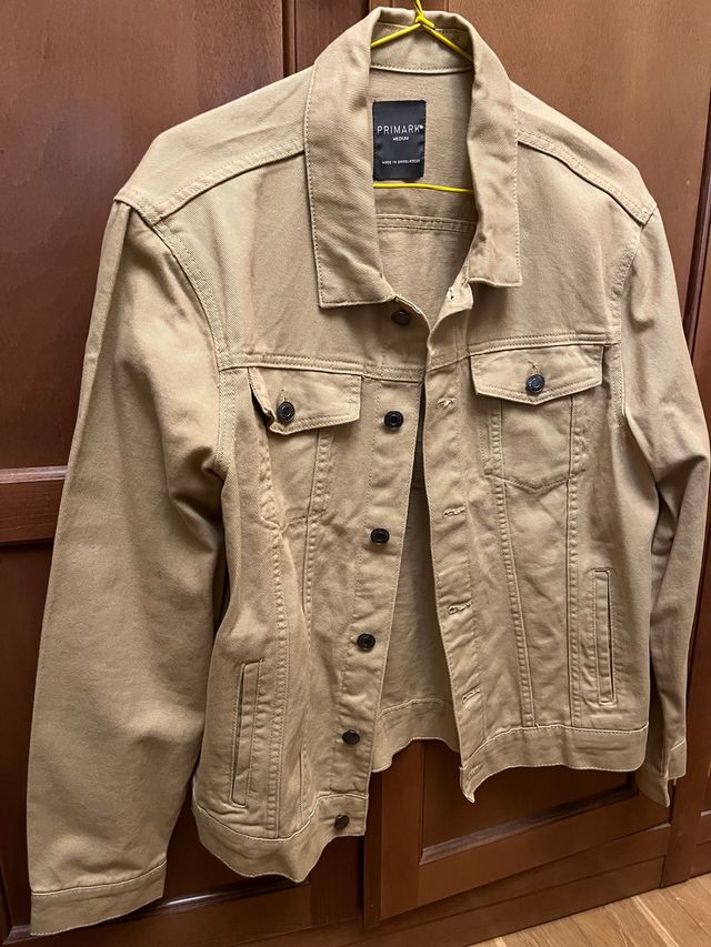 cazadora nueva Primark talla M