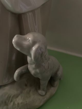 preciosa figura porcelana fina,antigua, tipo lladr