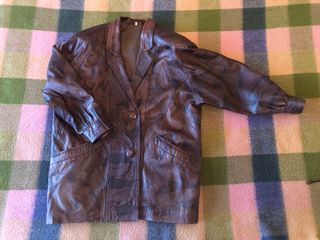 Chaquetón de cuero de señora