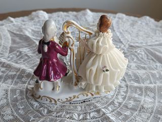 Figura de porcelana antigua