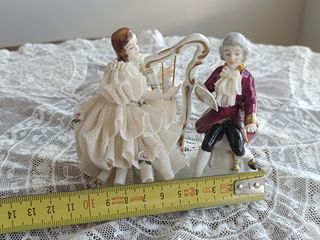 Figura de porcelana antigua