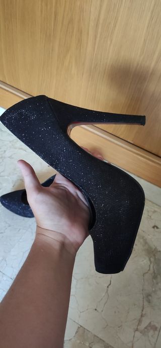 Zapatos de tacon fiesta, negro con brillos