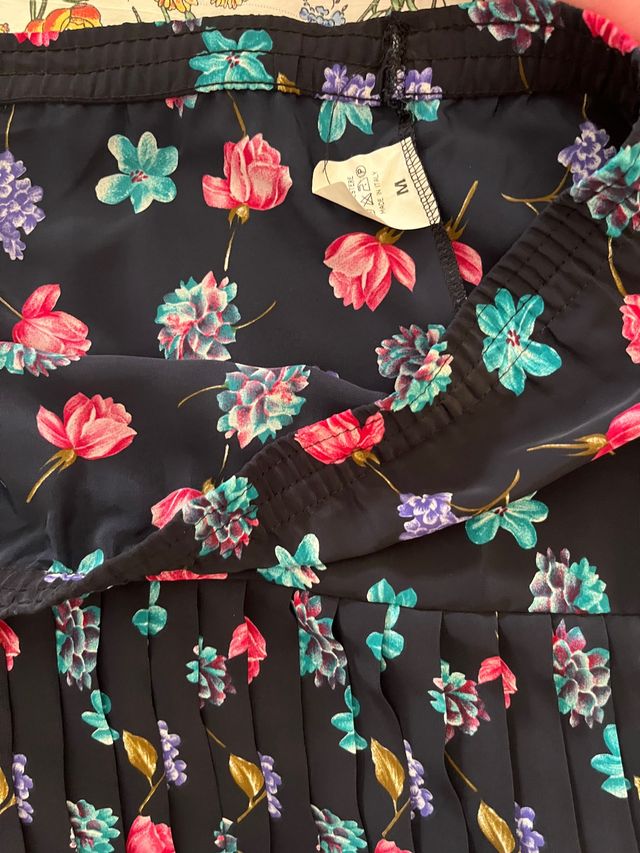 Gonna a fiori elasticizzata