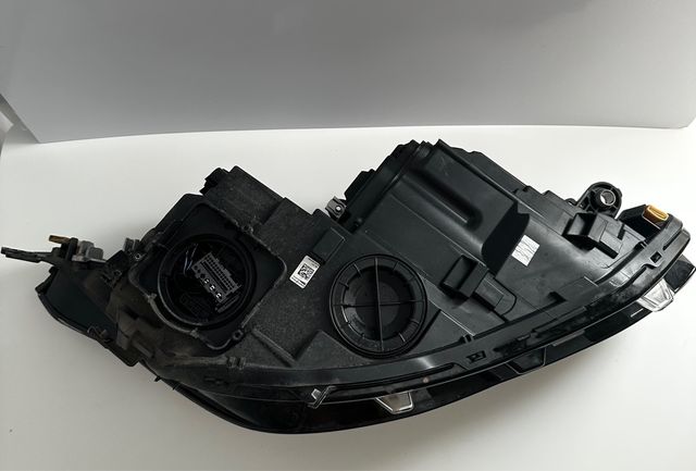 FARO DELANTERO IZQUIERDO VW GOLF VIII IQ LED