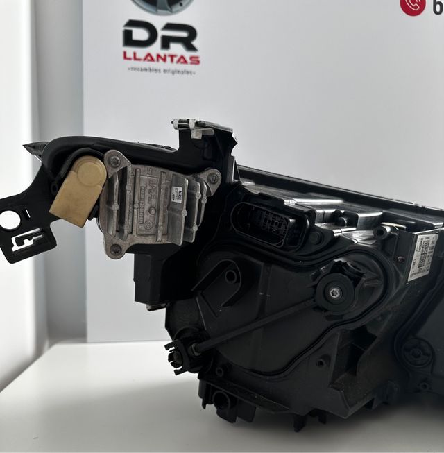 FARO DELANTERO IZQUIERDO VW GOLF VIII IQ LED