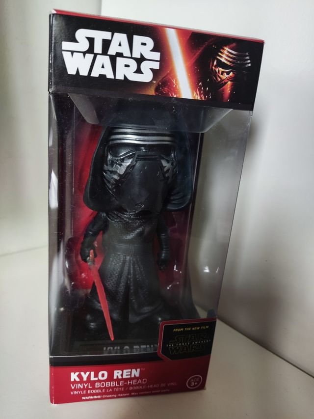 Kylo Ren Vinyl Bobble-head