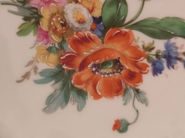 Plato floral decorativo