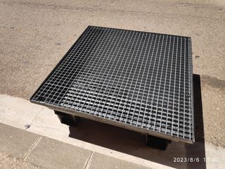 Cubeto estanco de acero galvanizado (como nuevo).