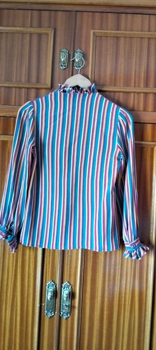 REBAJADA CAMISA VESTIR preciosa, tejido sedoso