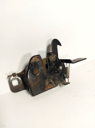 Cerradura Capot Nissan Patrol K260