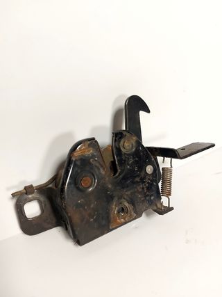 Cerradura Capot Nissan Patrol K260