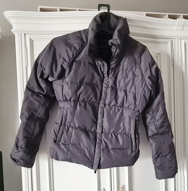 Abrigo Plumas Calvin Klein talla S gris